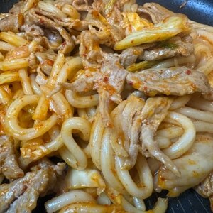 簡単☆豚キムチうどん